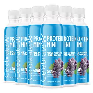 Πολλαπλά μπουκάλια του Celebrate Protein Mini με γεύση Grape σε λευκό φόντο